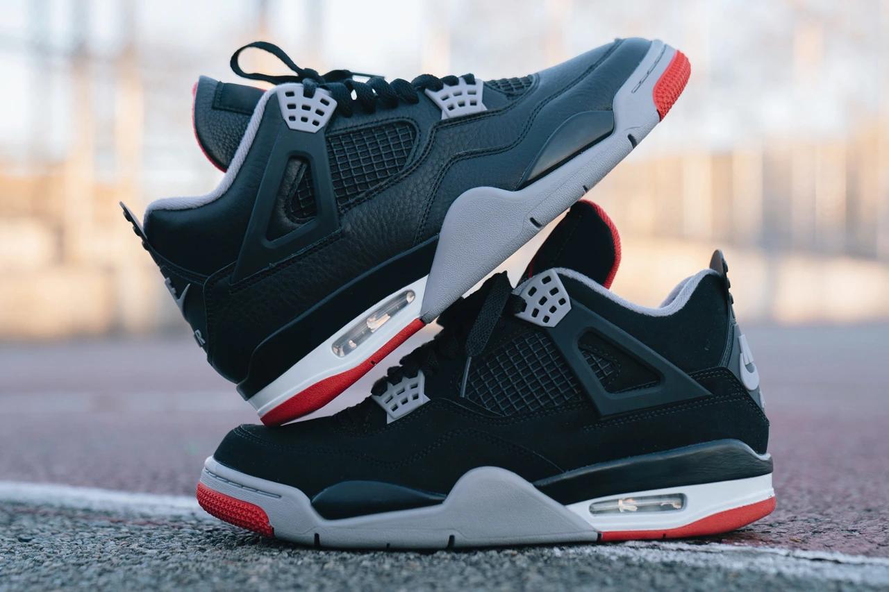 Air Jordan IV 'Bred'
