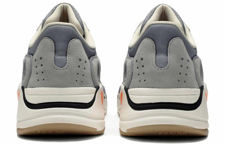 YEEZY BOOST 700 «Магнит»