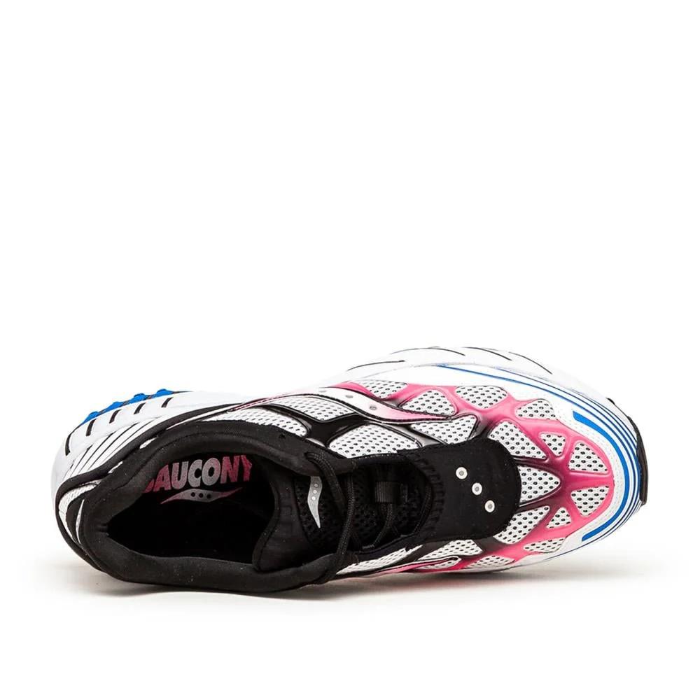 Вид спереди на Saucony GRID Web
