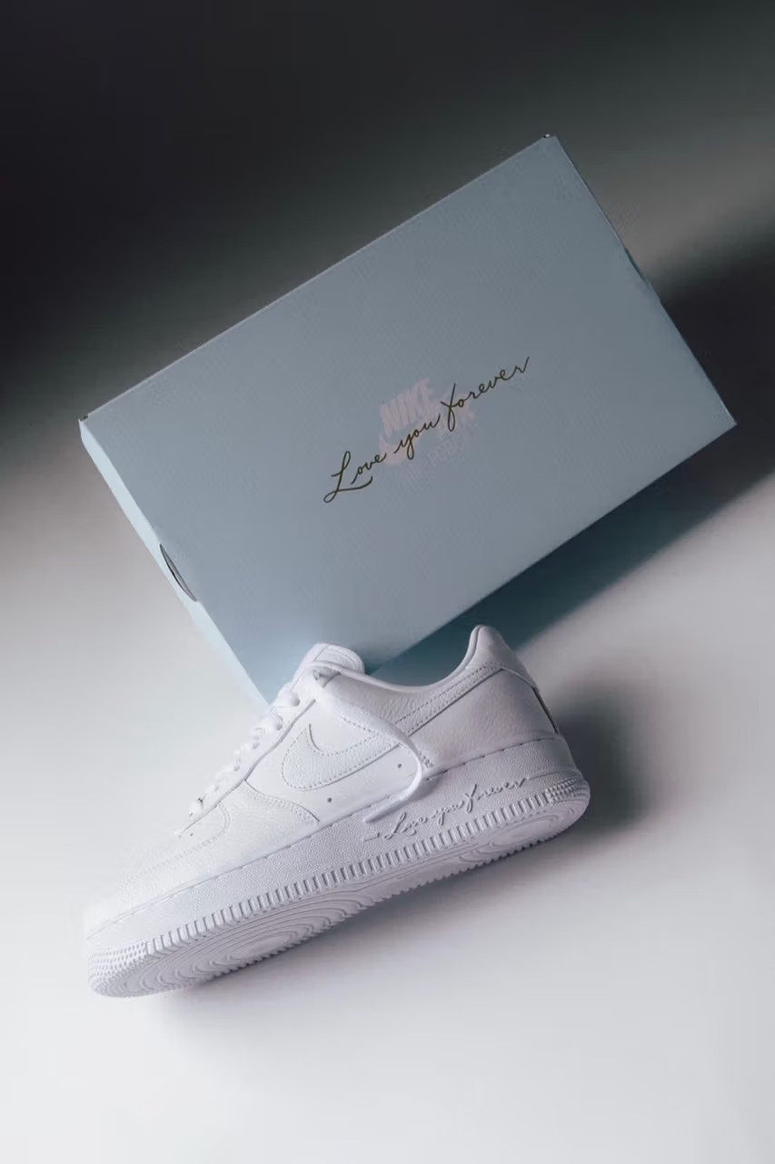 Коллаб с Drake: NOCTA x Nike Air Force 1 Low «Certified Lover Boy»