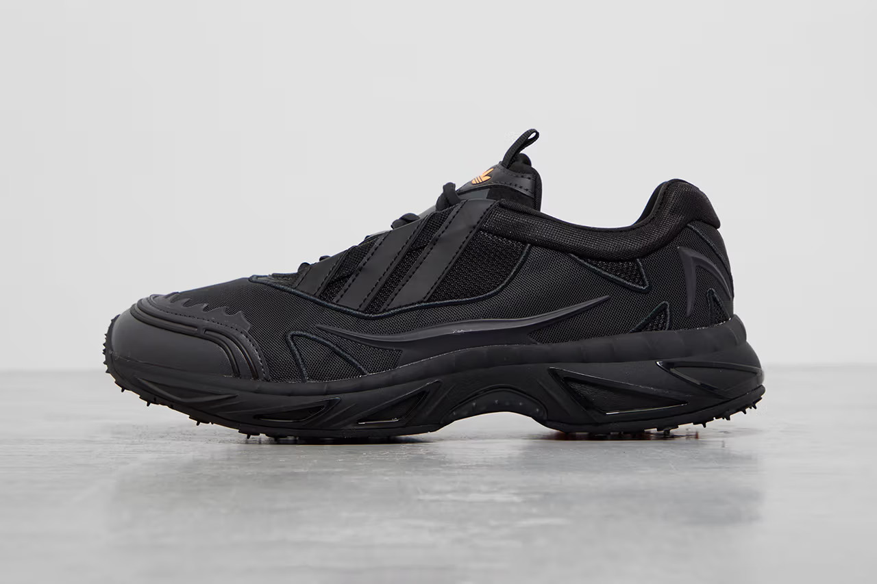 Новая модель Adidas Xare BOOST