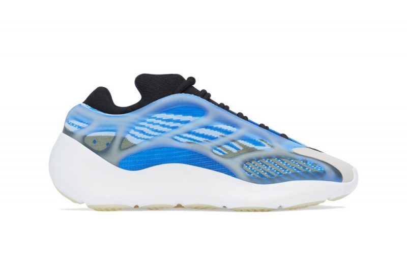 Кроссовки Adidas YEEZY 700 V3 “Arzareth” получил официальный внешний вид и дату выпуска