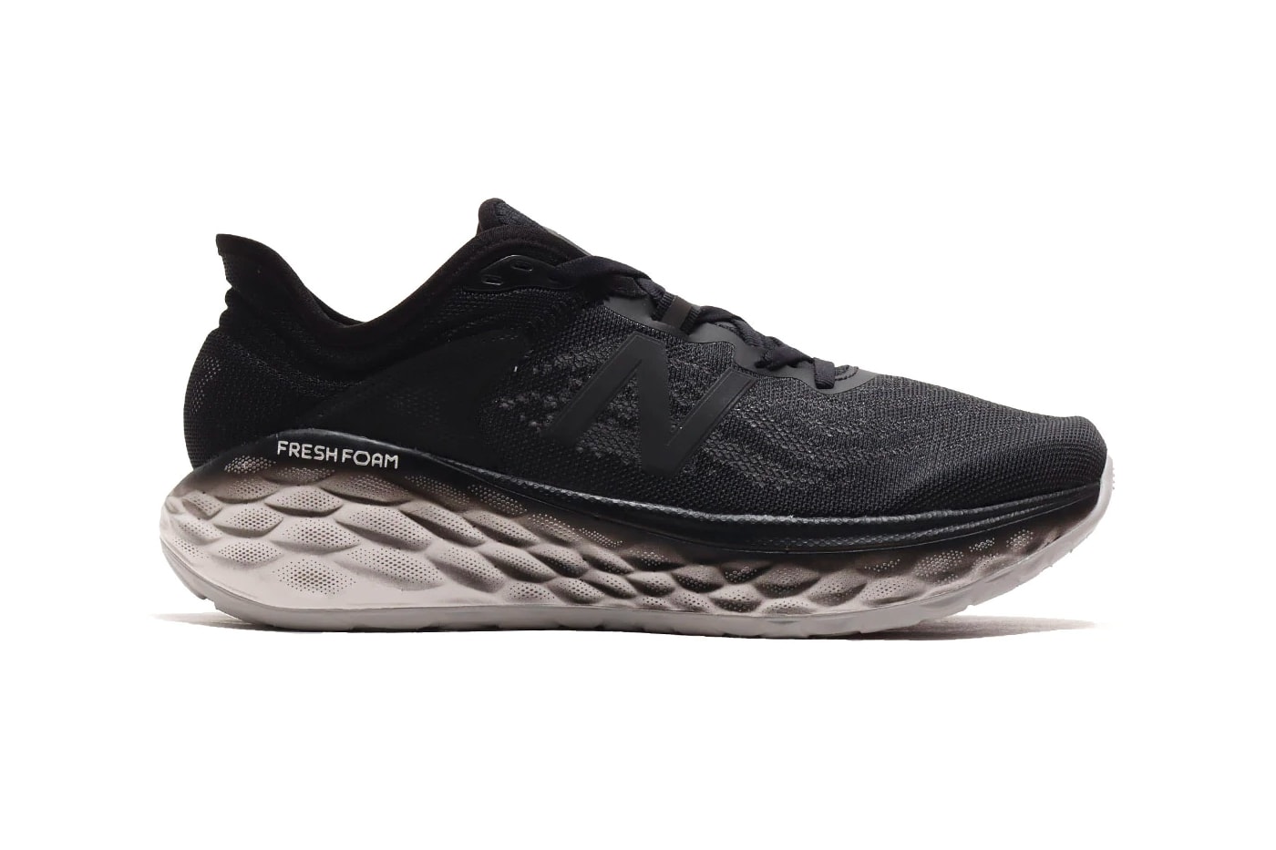 Беговые кроссовки New Balance Fresh Foam More v2 “Magnet Black”